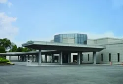 いせさき聖苑外観